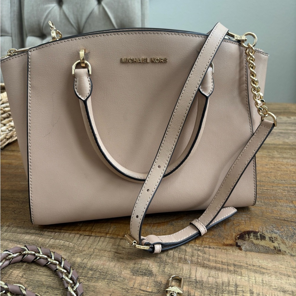 Michael Kors Tan Leather Handbag - Picture 3 of 17